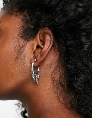 Monki earrings in silver