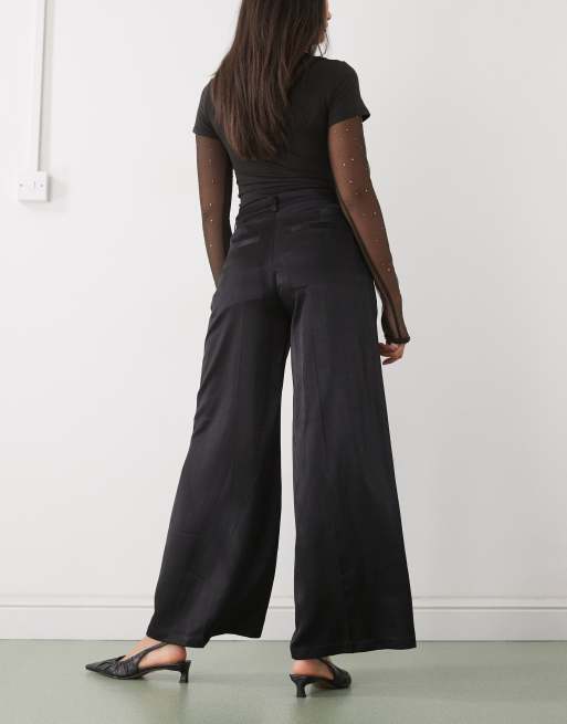 Monki - Elegante satijnen broek met wijde pijpen in zwart, 3 van 5