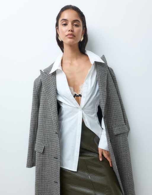 Monki exclusive dopasowana koszula longline w kolorze białym, 3 z 5