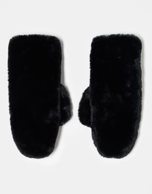 faux fur mittens in black