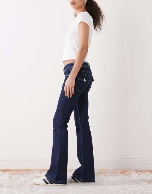 Monki flare leg jeans in dark blue, 3 of 5