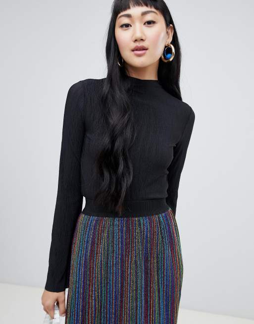 black body top with sleeves