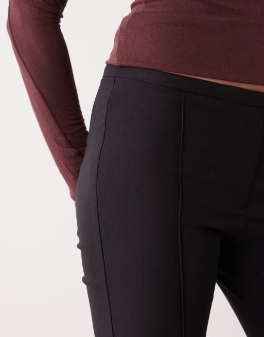 Monki flared tailored trouser in black, 4 of 5