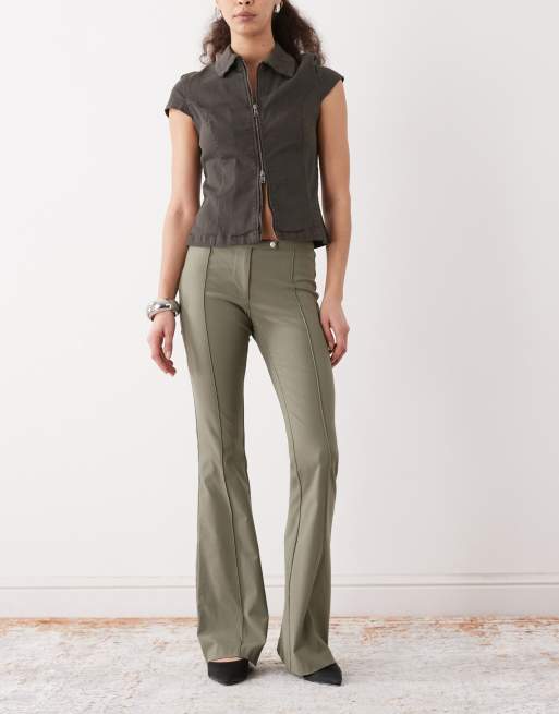 Monki flared tailored trousers in deep olive, 2 of 5