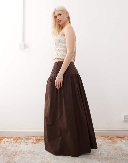 Monki floaty poplin maxi skirt with drop waist detail in dark brown, 4 of 5