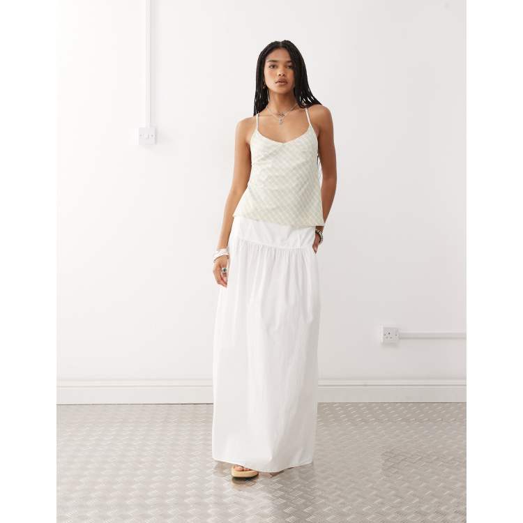 208330458-1-white?$n_750w$&wid