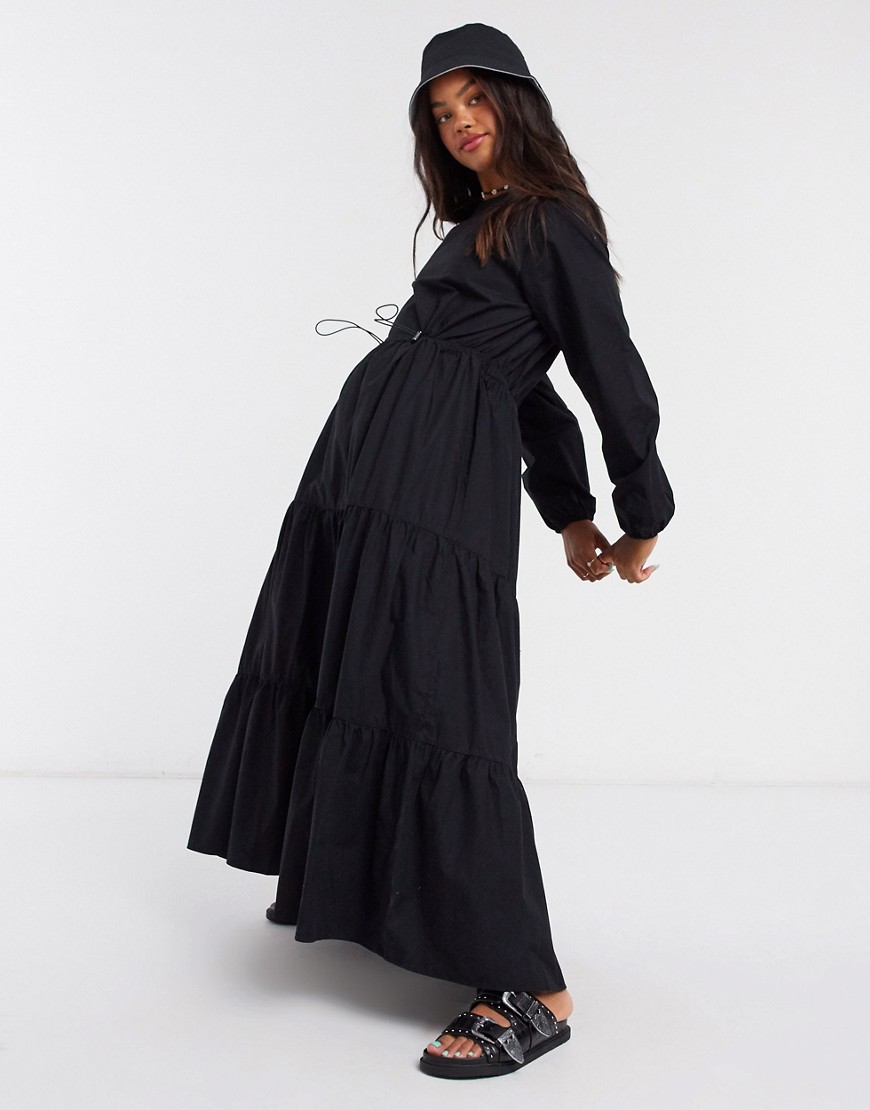 Monki - Florentina - Lange poplin jurk met A-lijn en trekkoord in zwart