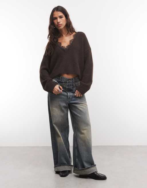 Monki fluffy gebreide trui met V-hals en kanten rand in donkerbruin, 2 van 4