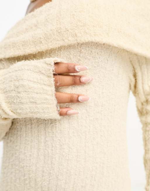 Monki - Gebreide midi-jurk met geribbelde textuur en blote schouders in zacht wit, 2 van 4