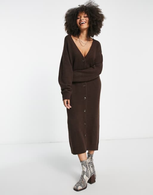 Monki - Gebreide midi jurk met knoopsluiting in bruin