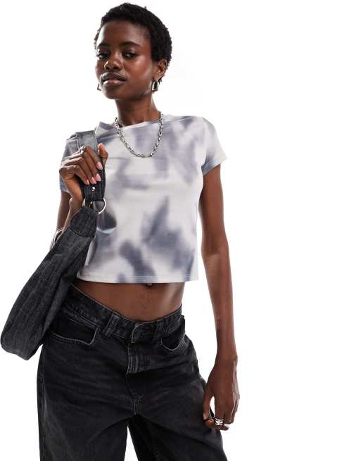 Monki - Gekrompen baby T-shirt met korte mouwen in grijze tie-dye print