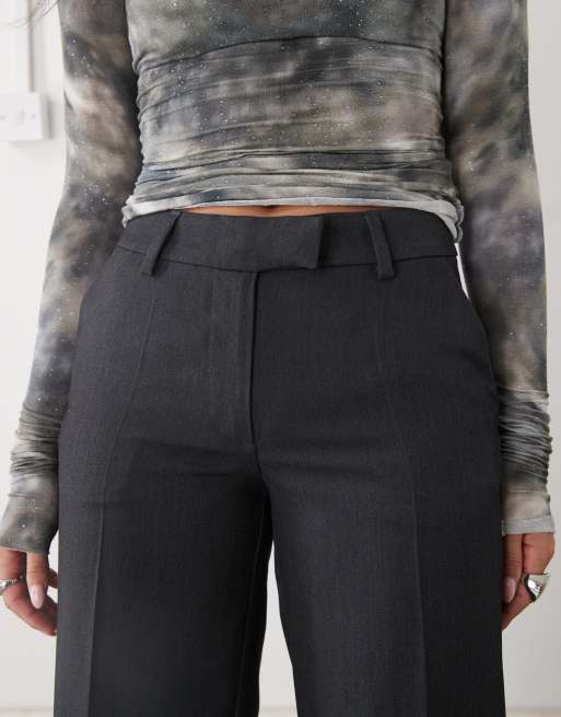 Monki – Gerade geschnittene Hose in Dunkelgrau meliert mit niedrigem Bund, 4 von 5