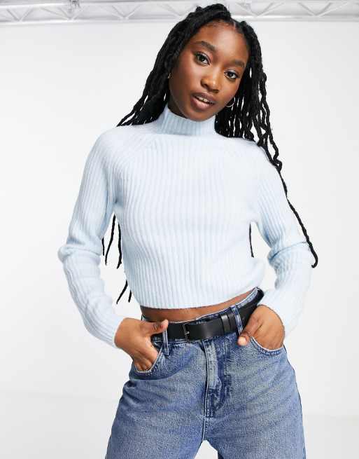 Monki – Gerippter Pullover in Blassblau