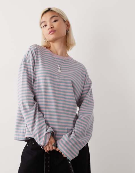 Monki - Gestreept oversized T-shirt met lange mouwen, strepen en splits aan de zijkant in roze-blauw - view 1