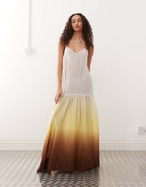 Monki – Gestuftes, fließendes Maxikleid mit Knitterstruktur, tiefem gebundenem Rückenausschnitt und braunem Farbverlauf - view 1