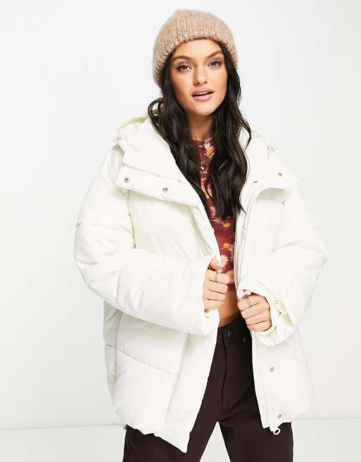 Monki - Giacca imbottita con cappuccio in poliestere bianco sporco - WHITE