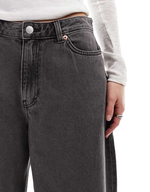 Monki Giga low waisted baggy wide fit jeans in dark grey wash, 3 of 5