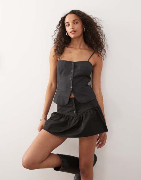 Monki - Gilet aderente con spalline grigio scuro - view 1