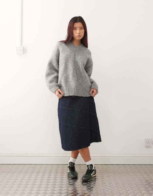Monki - Gråmeleret strikket oversized trøje med V-hals, 2 af 4