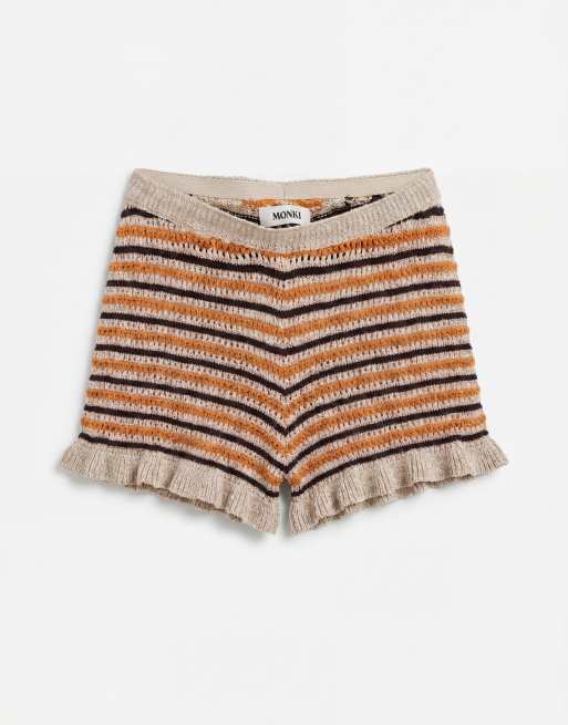 Monki Häkel-Shorts mit Volant in Orange mit mehrfarbigen Streifen, 6 von 7