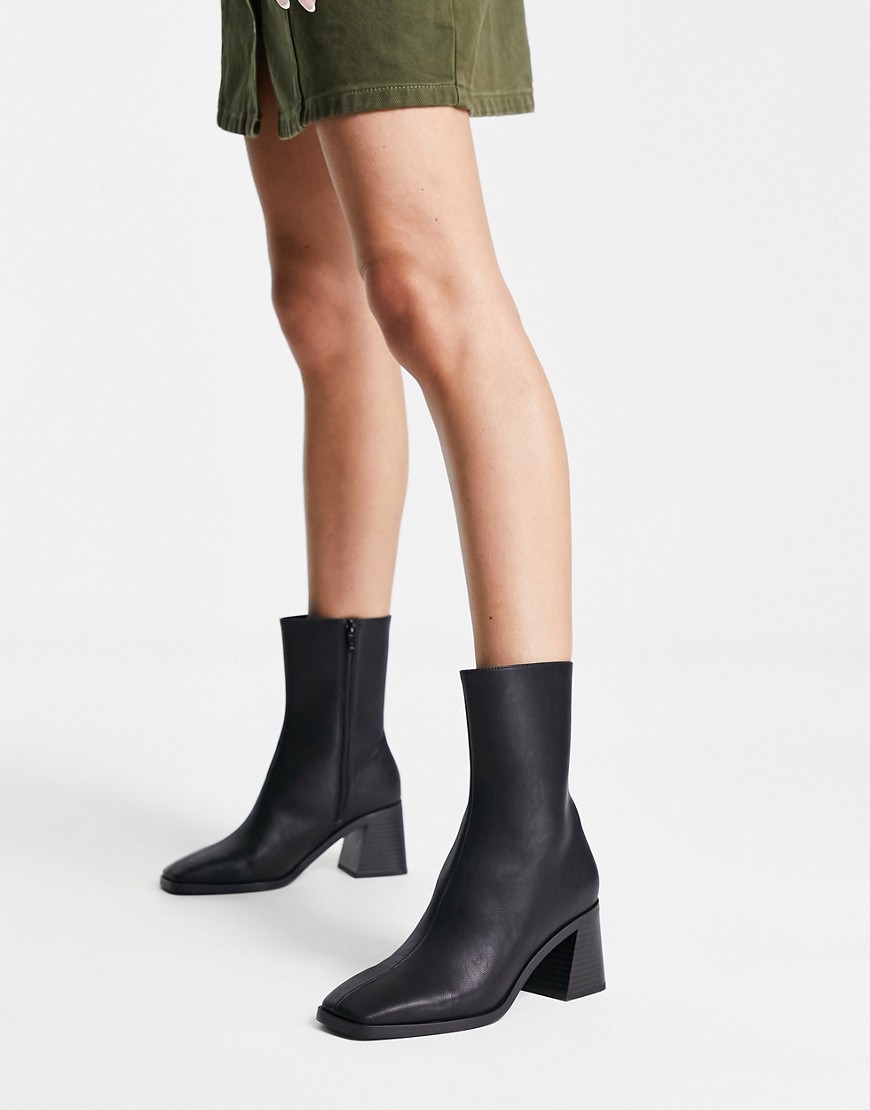 Monki Heeled Ankle Boot In Black