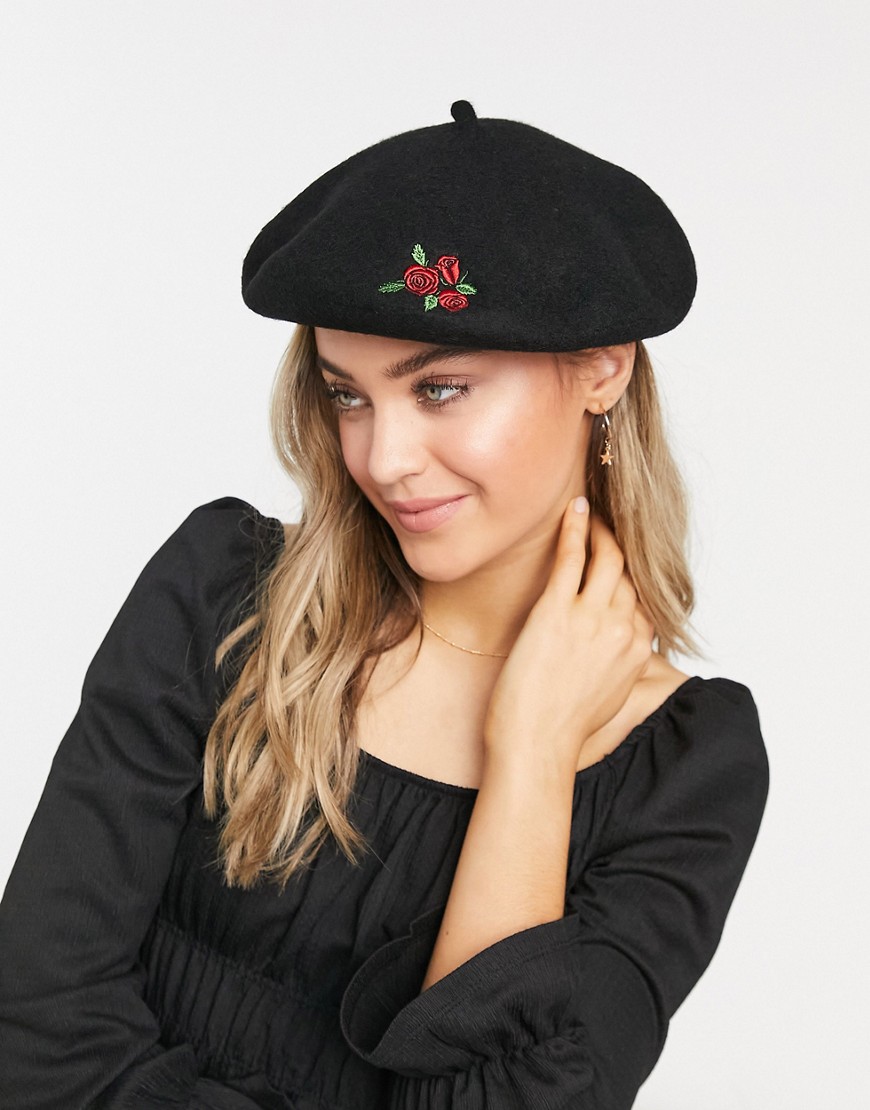 Monki Holiday rose embroidered beret in black