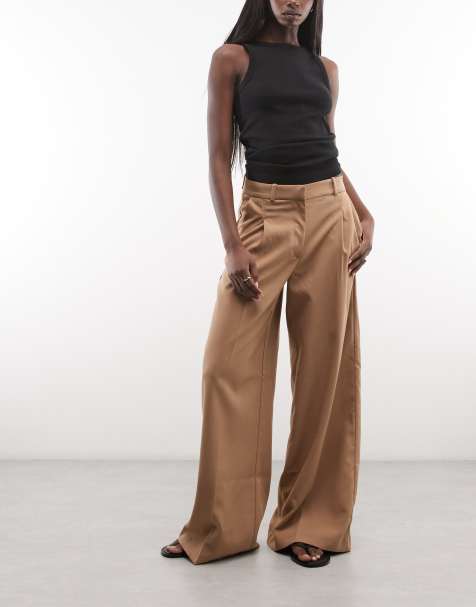 Monki – Hose in Braun mit hohem Bund, weitem Bein und Bundfalte - view 1