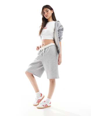 Monki - Jersey-Jorts in meliertem Grau mit elastischem Bund