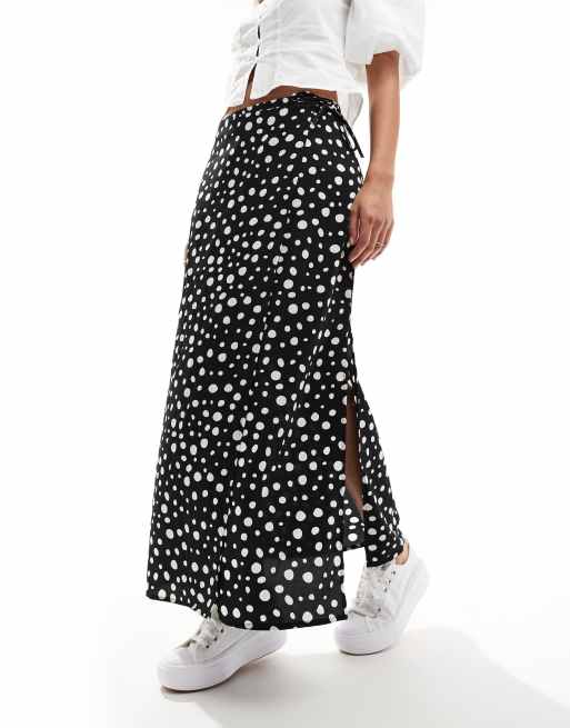 Monki - Jupe mi-longue avec liens à la taille - Noir à pois blancs
