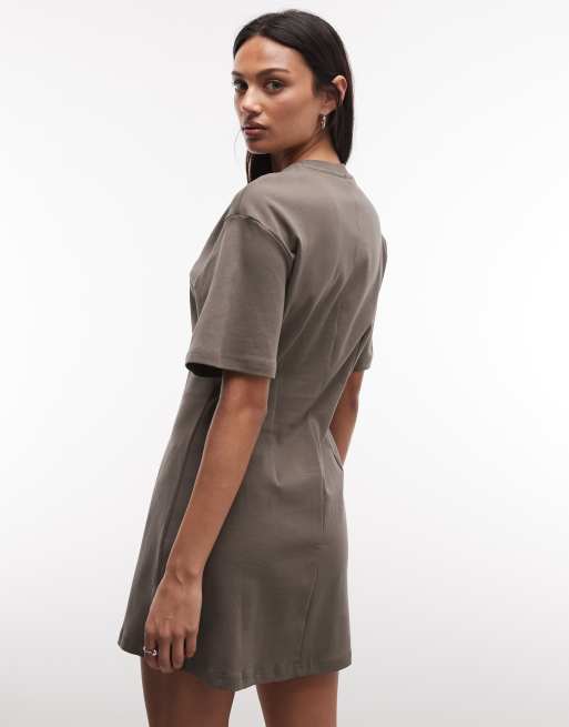 Monki - Kaki-brun T-shirt-minikjole med indsyet talje, 4 af 4