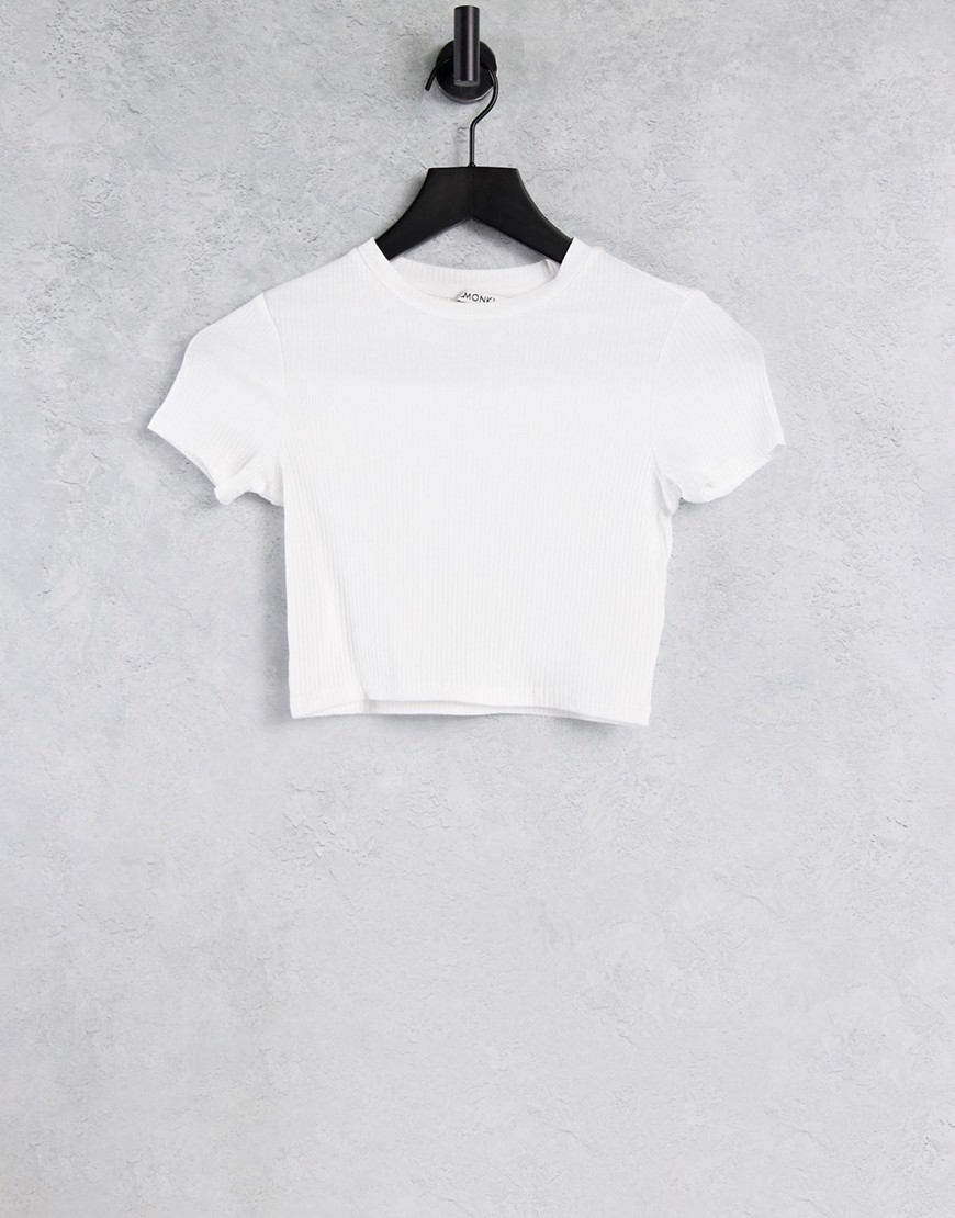 Monki - Karo - T-shirt corta in cotone organico bianco