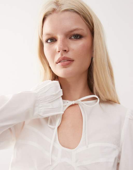 Monki keyhole long sleeve top with peplum detail in white, 3 of 4