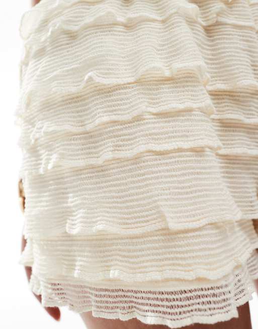 Monki – Knappe Bloomer-Shorts in Weiß mit Rüschen, 3 von 5