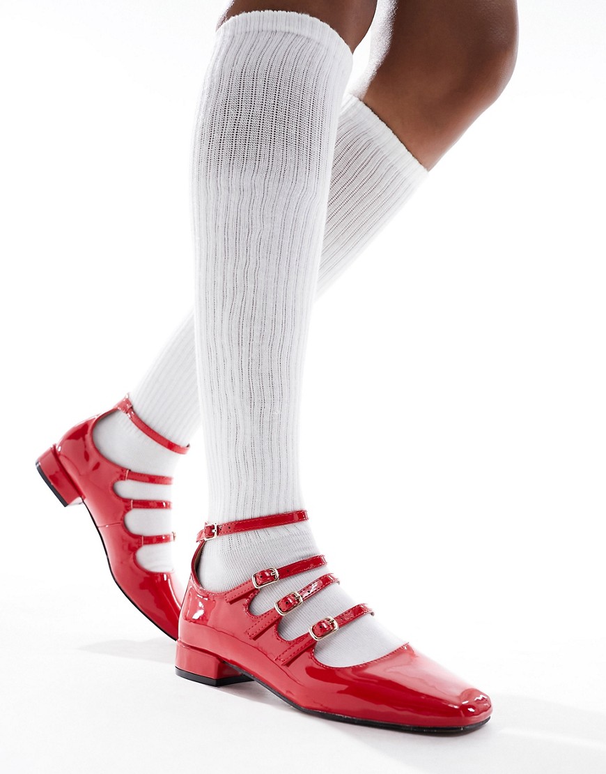 knee high socks in white