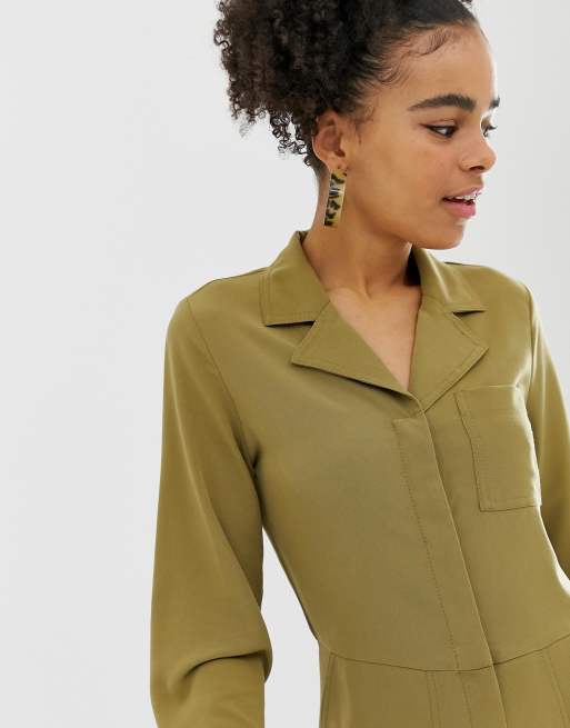 Monki Kurz Geschnittener Utility Jumpsuit In Khaki Asos