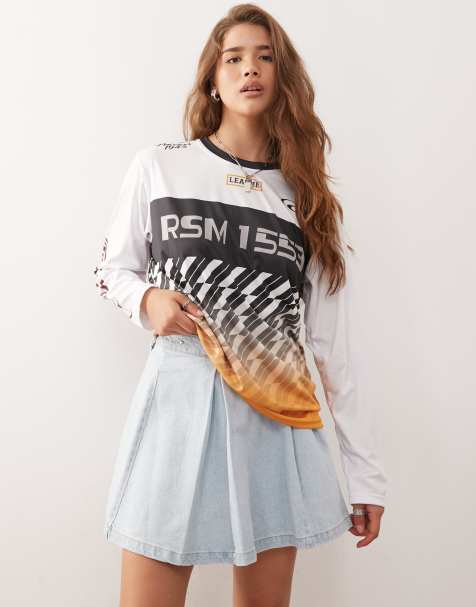Monki – Kurzer Jeans-Faltenrock in hellblauer Waschung - view 1