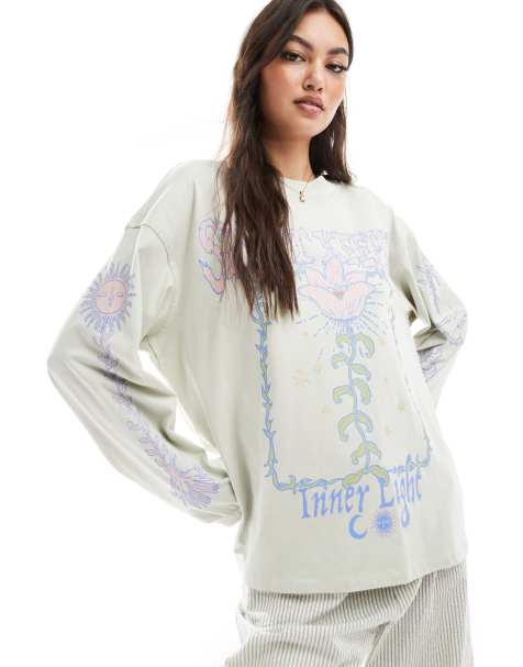 Monki – Langärmliges Oversize-Shirt in Hellgrün mit „Spirit Keeper“-Print - view 1