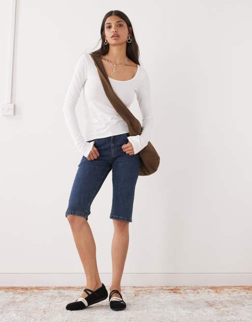 Monki - Langærmet hvid T-shirt i slim fit med dyb rund hals, 2 af 4