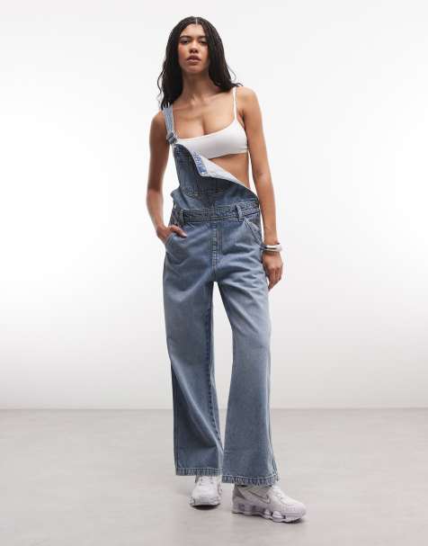 Monki – Latz-Jumpsuit aus Denim im Stil der 90er in hellblauer Waschung mit weitem Bein - view 1