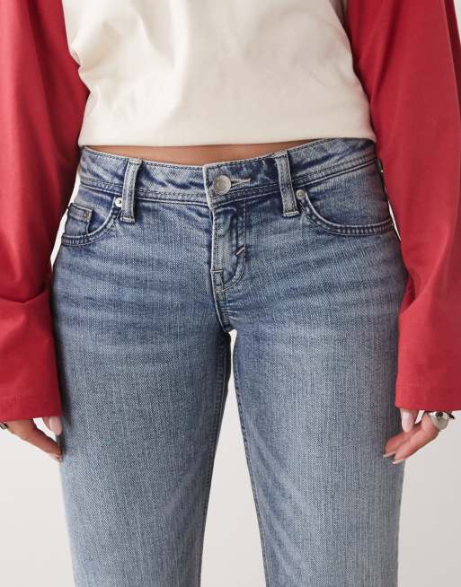 Monki - Lavtaljede jeans med svaj og lommedetalje i denim i blå vask, 5 af 5
