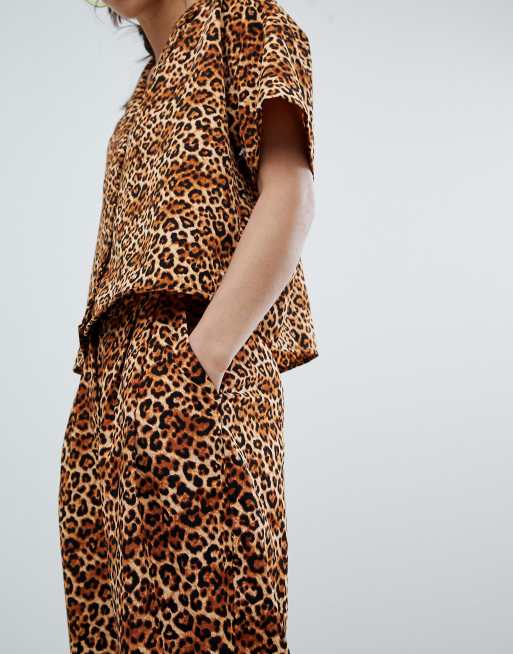 Monki pants in brown leopard print