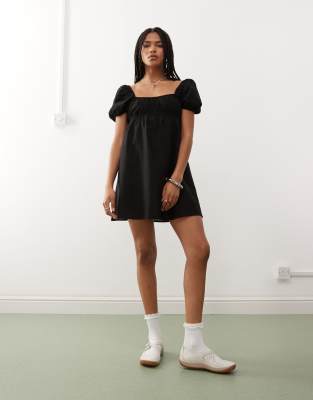 Льняное мини-платье Monki черного цвета с пышными рукавами - эксклюзивно для ASOS