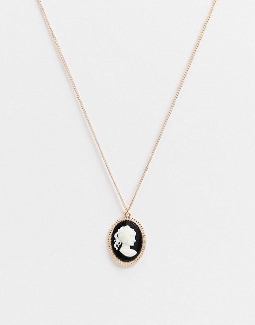 Monki Lobby cameo necklace in gold