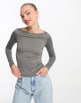 Monki Long Sleeve Boat Neck Top In Gray