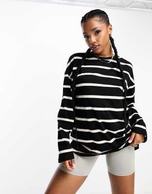 Monki Long Sleeve Flowy Top In Black And White-multi