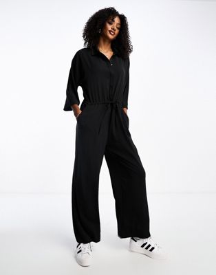 MONKI LONG SLEEVE JUMPSUIT WITH COLLAR IN BLACK