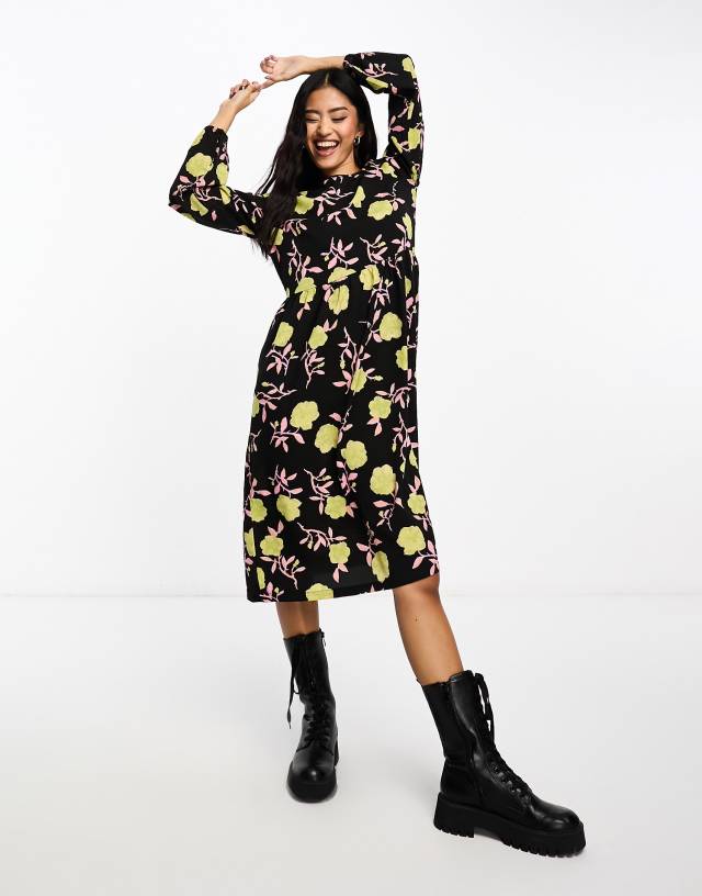 Monki - long sleeve midi dress in black rose print