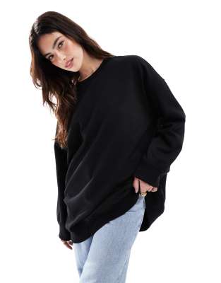 Monki Long Sleeve Oversized Sweater In Black