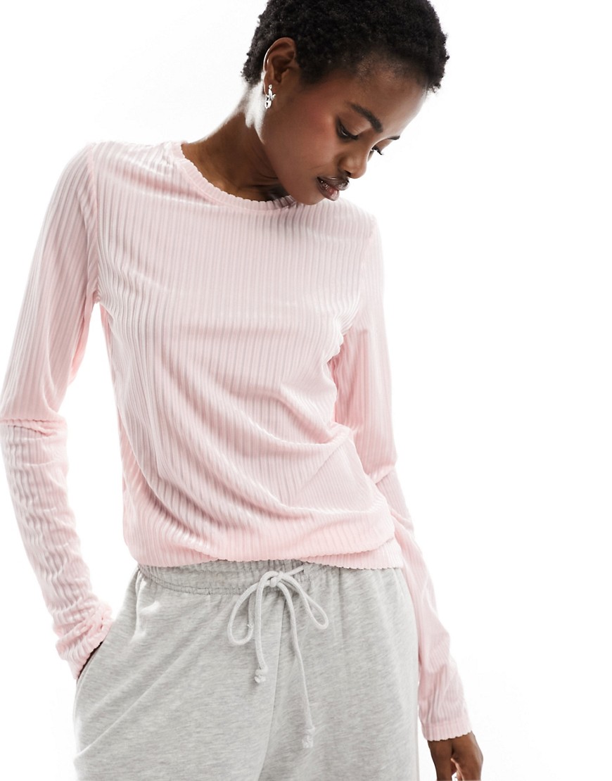 Monki long sleeve ribbed velour top in pink-Red