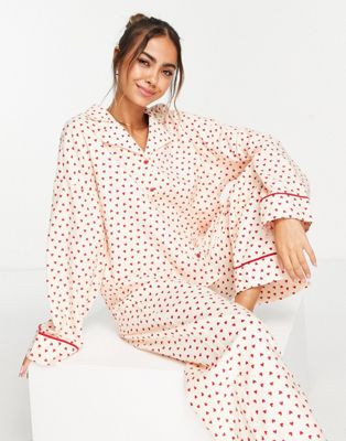 Monki - Lova - Pyjama en flanelle à imprimé cœur de Noël | ASOS